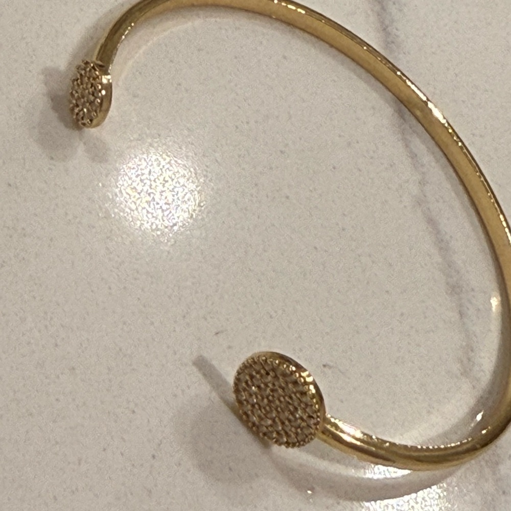 Stella & Dot Gold Bangle